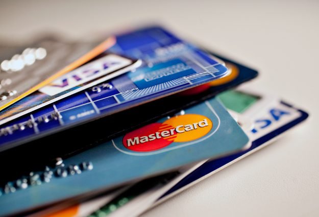 За відмову проведення розрахунків банківськими картками передбачена адмінвідповідальність