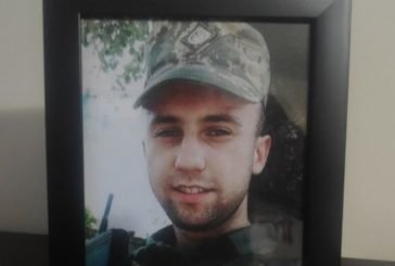На Тернопільщині попрощалися з 23-річним захисником України Євгеном Данилківим