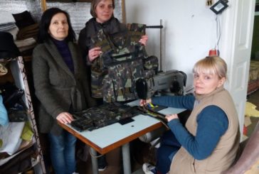 У Хоросткові шиють бронежилети для захисників України