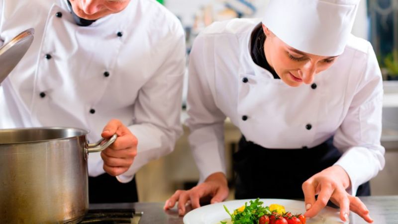 На Тернопільщині можна підтвердити кваліфікацію кухаря 3-6 розрядів за два дні