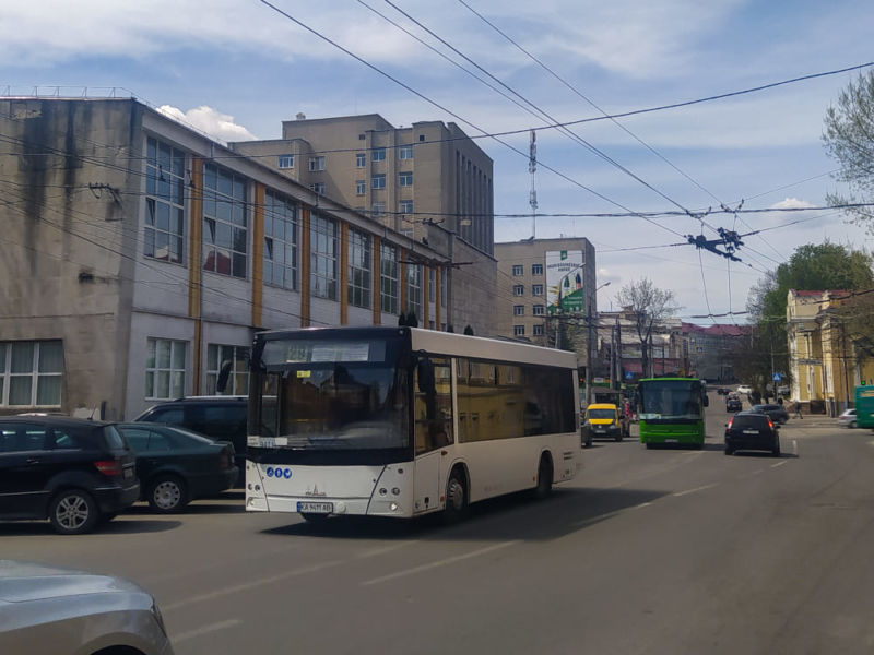 У Тернополі під час повітряної тривоги буде продовжуватися рух громадського транспорту