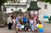 У Тернополі учасники Спілки Української Молоді провели благодійний ярмарок, щоб зібрати кошти для ЗСУ