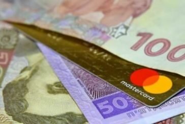 За крадіжку грошей з чужої банківської картки тернополянину загрожує до семи років позбавлення волі