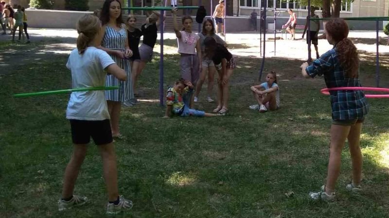 У Тернополі для дітей-переселенців і військовослужбовців влаштували спортивні забави