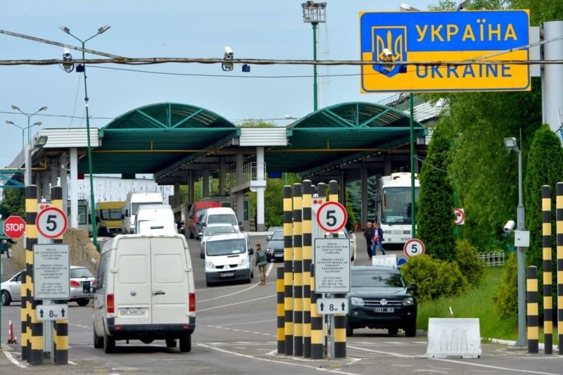 В Україні запустять електронну чергу для перетину кордону