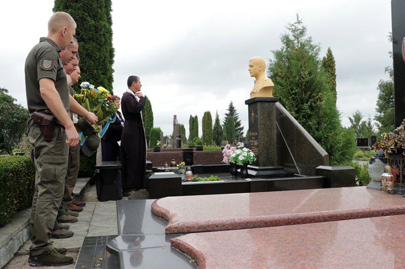 Нацгвардійці Тернопільщини вшанували пам’ять офіцера-миротворця Ігоря Кіналя, який загинув у Косово
