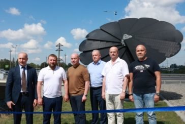У Тернополі презентували сонячну панель, яка працює за принципом соняшника