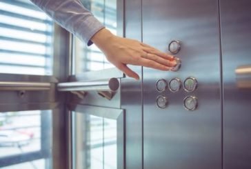 У Тернополі призупиняють роботу ліфтів