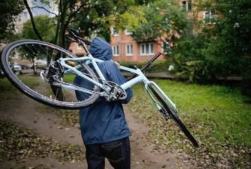 У Тернополі злодій вкрав велосипед, який залишили без нагляду