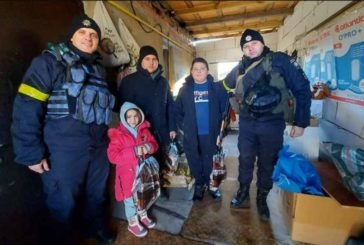 Дітям з деокупованих територій Харківщини подарунки від Святого Миколая принесли тернопільські поліцейські