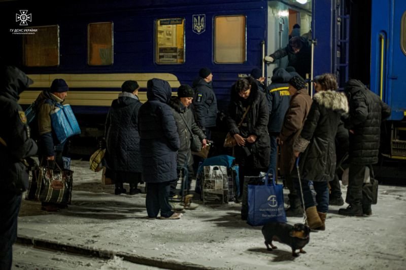 До Тернополя прибули ще 35 евакуйованих жителів Донеччини