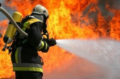 У райцентрі на Тернопільщині виникла пожежа у 5-поверхівці