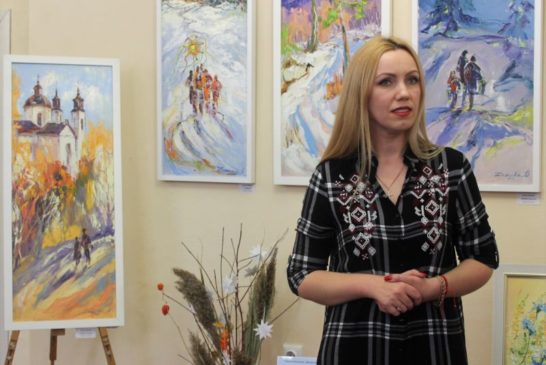 «Фарби…Колір…Почуття…»: у Тернополі відкрили виставку художниці з Кременця