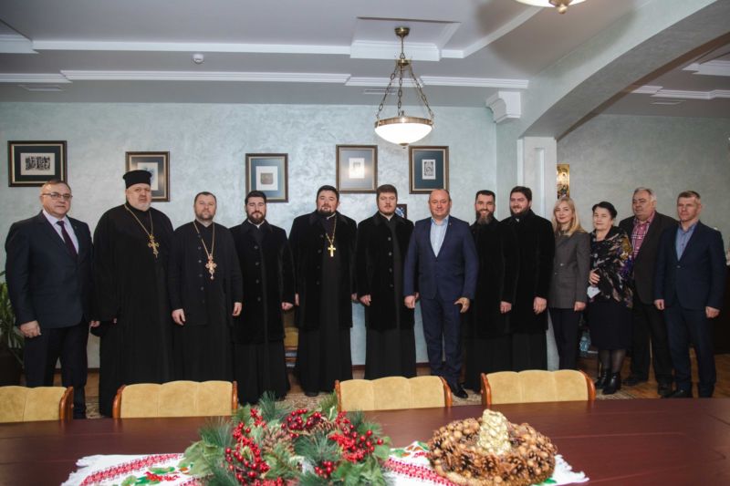 Духовенство передало колективу ЗУНУ різдвяне послання Блаженнійшого Митрополита Київського і всієї України Епіфанія