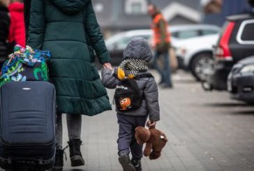 Деякі країни Європи змінюють умови перебування українських біженців