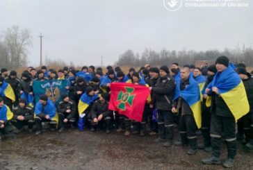 Герої «Азовсталі», Бахмута і Соледару: з російського полону повернули 130 українських воїнів