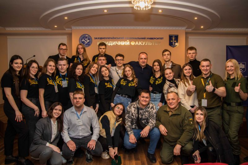 У класичному університеті Тернополя провели Західноукраїнський інтелектуальний турнір «NATUS VINCERE»