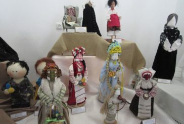 «Боже, як болить…»: гурт лялькарок Кременеччини «Леля» презентував авторську виставку