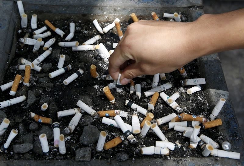 Через війну українці почали курити більше: чому тема паління «на часі» та як зменшити ризики