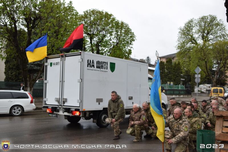 Повернулись додому на щиті: Чортківщина зустріла двох Героїв, які боронили Україну від російських окупантів