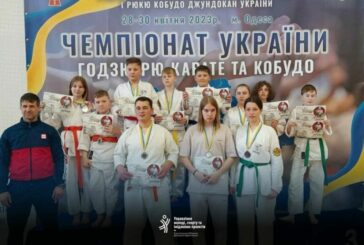 Юні каратисти з Тернопільщини привезли 22 медалі з Чемпіонату України
