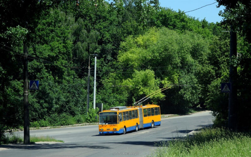 Тернополі зміни в русі тролейбусів, що курсують на «Дружбу»