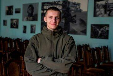 «Два різні світи»: у Тернополі покажуть виставку картин загиблого на війні художника Олега Дробоцького