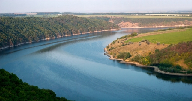 Тернопільщина: на річці Дністер продовжено заборону на вилов риби