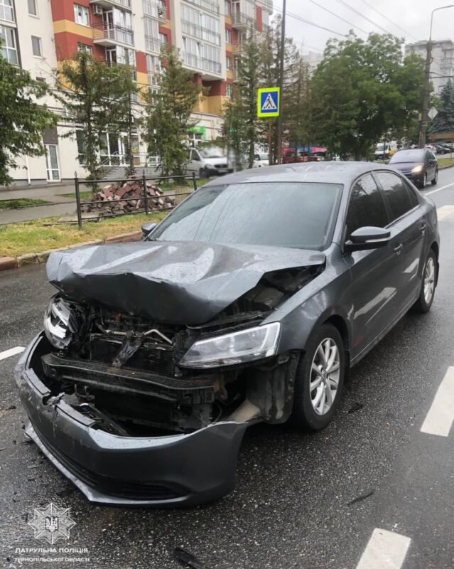 У Тернополі п’яний водій скоїв аварію
