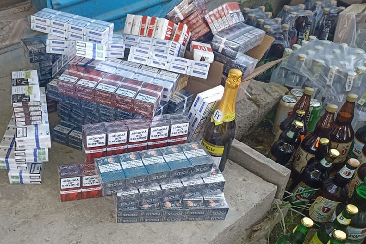 На Тернопільщині вилучили «незаконних» 7 тисяч літрів алкоголю та понад 20 тисяч пачок цигарок