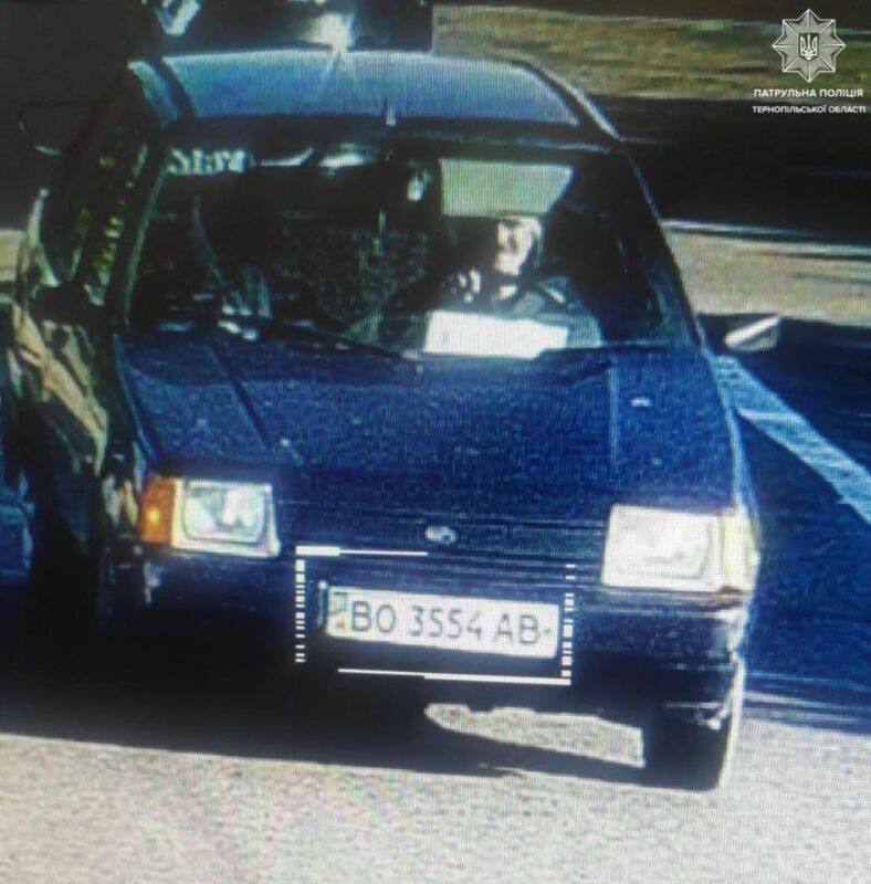 Розшукують водіїв двох автівок, які вчинили аварії у Тернополі та втекли