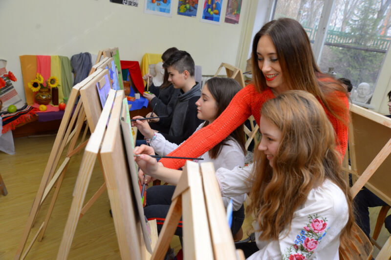 Дітей військовослужбовців звільнено від оплати за навчання у мистецьких школах Тернополя