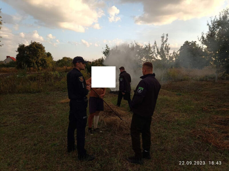 Тернополян просять повідомляти муніципалів про спалювання сухої трави
