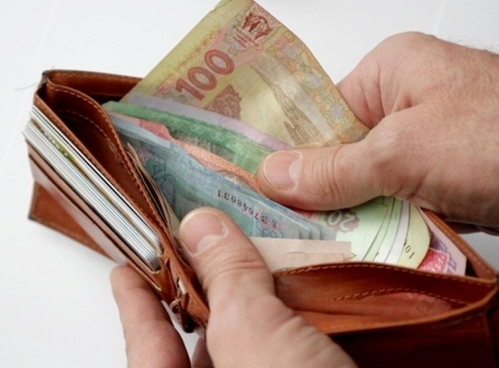 На Тернопільщині шахраї під виглядом банкірів вкрали понад 40 тис. грн