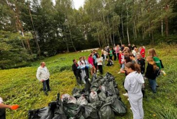Студенти та працівники ЗУНУ приєдналася до Всесвітнього дня прибирання «World Cleanup Day»