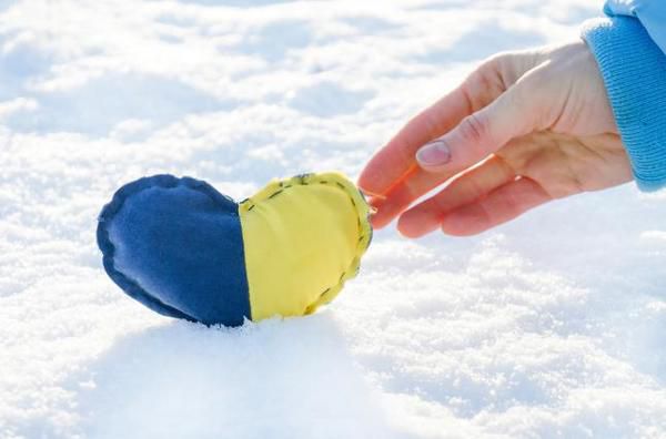 10 грудня: в Україні – День благодійності, Всесвітній день футболу, День прав людини
