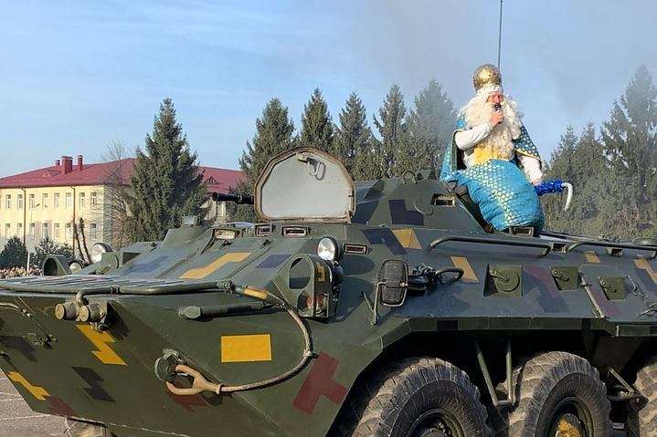 6 грудня – День святого Миколая Чудотворця, День Збройних Сил України