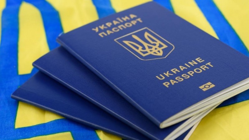 Україна піднялася в рейтингу найвпливовіших паспортів світу
