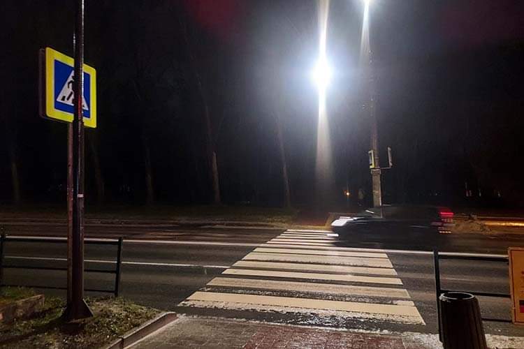 У Тернополі на “зебрі” водій збив візочок з дворічною дитиною втік, його шукає поліція