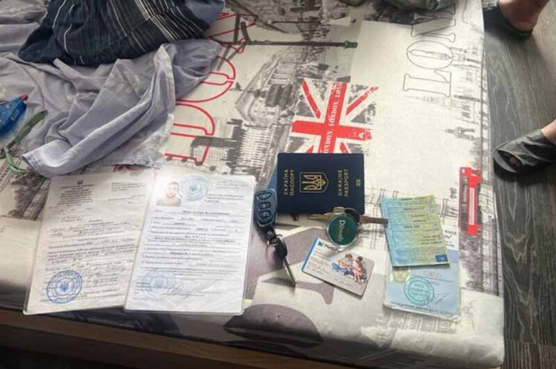 На Тернопільщині судитимуть працівника ТЦК – виготовляв фальшиві документи для виїзду чоловіків за кордон