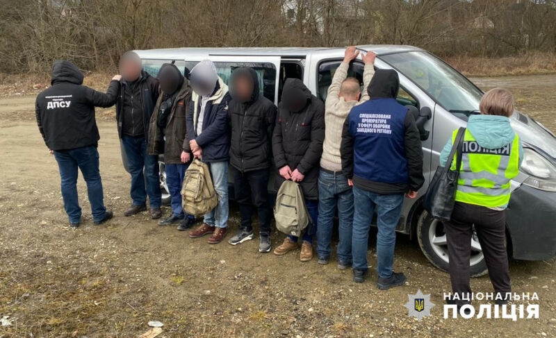 На Буковині затримали уродженця Тернопільщини, який за $25 тисяч збирався переправити до Румунії п’ятьох ухилянтів