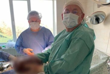 Тернопільські медики видалили жінці 9,5-кілограмову пухлину