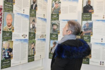 Тернополян запрошують на виставку в обласному краєзнавчому музеї «Полк Азов - янголи Маріуполя»