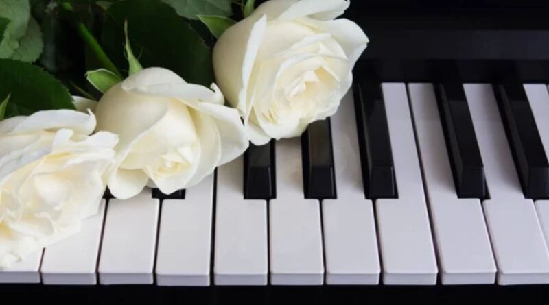 28 березня – Всесвітній день історика, Всесвітній день фортепіано