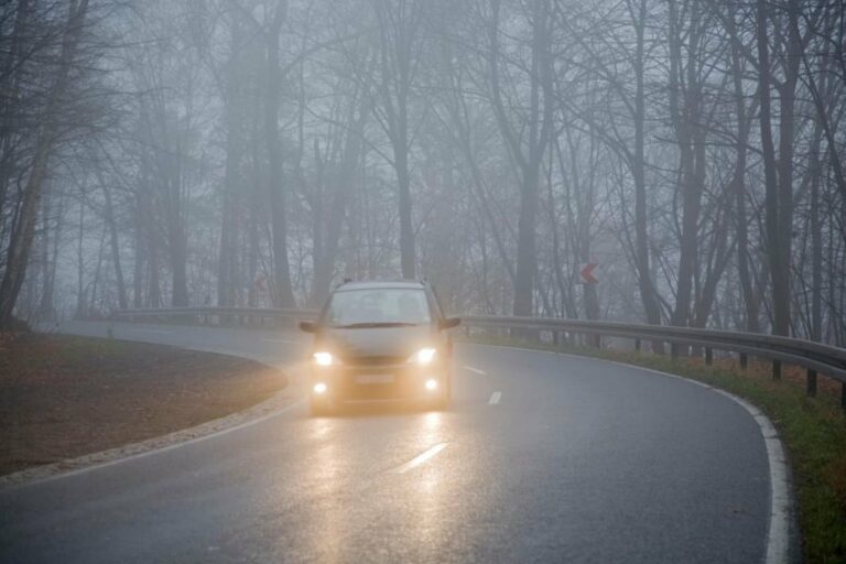 На Тернопільщині вранці – туманно та слизько: будьте обережні