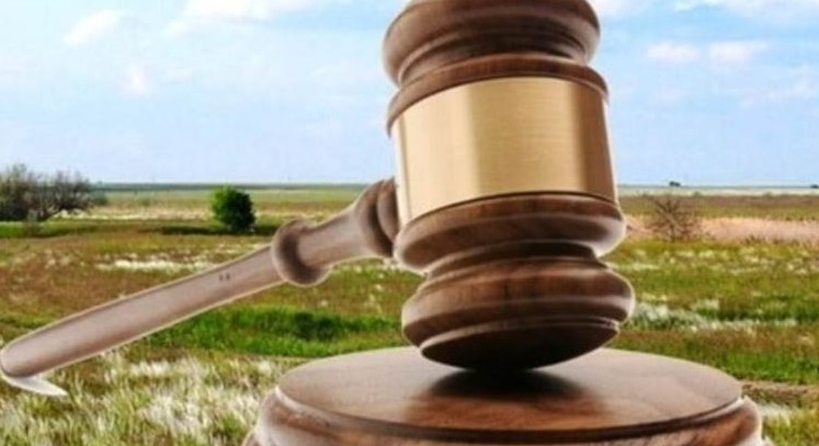 Тернопільщина: суд конфіскував землю у громадянина росії