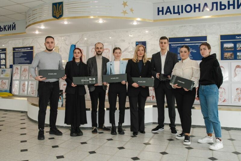Студенти ЗУНУ передали допомогу українським військовим