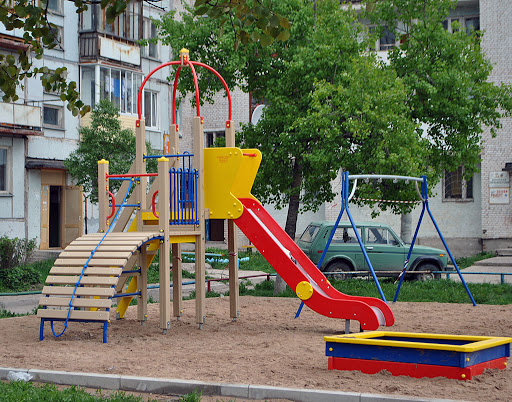 Де купити дитячий майданчик в Тернополі