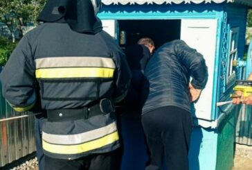 На Тернопільщині співробітники ДСНС врятували жінку, що впала у колодязь