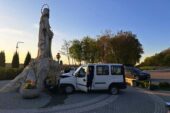 На Тернопільщині водійка врізалася в скульптуру Богородиці